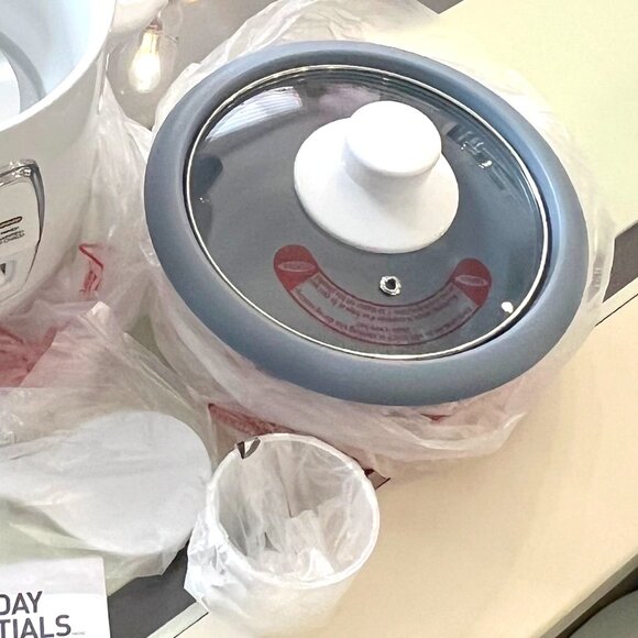 Rice Cooker! - Picture 5 of 12